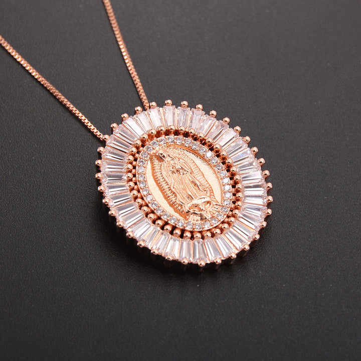 Christianartworkshop Collar con colgante amuleto de circonita de Nuestra Señora de Guadalupe - Oro rosa - image 4