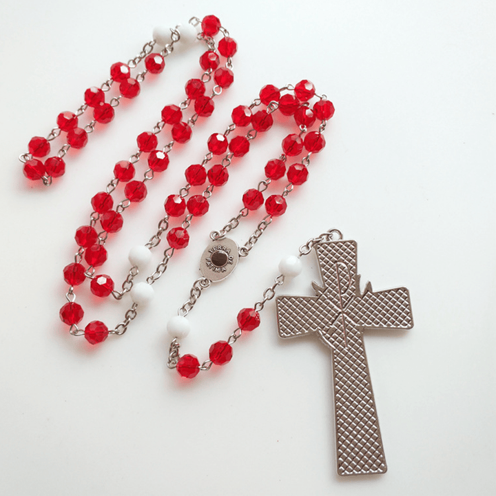 Rosario con colgante de cruz y paloma del Espíritu Santo de IHS, cuentas rojas - image 3