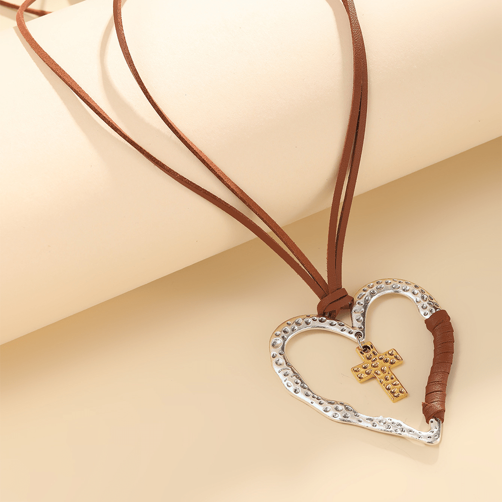 Collar con colgante de cruz en forma de corazón de aleación - image 3