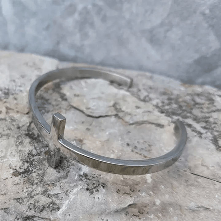 Christianartworkshop Brazalete con cruz de plata, brazalete religioso - image 3