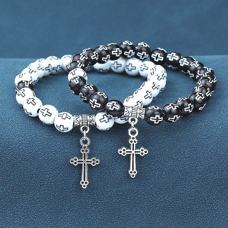 Christianartworkshop Pulsera de cuentas en blanco y negro con estampado de cruz - Negro - image 0