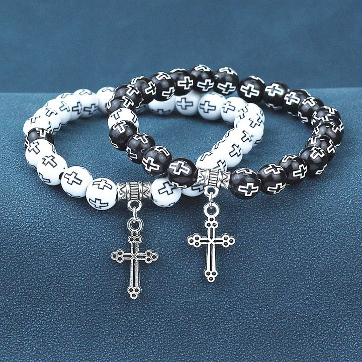 Christianartworkshop Pulsera de cuentas en blanco y negro con estampado de cruz - Negro - image 0