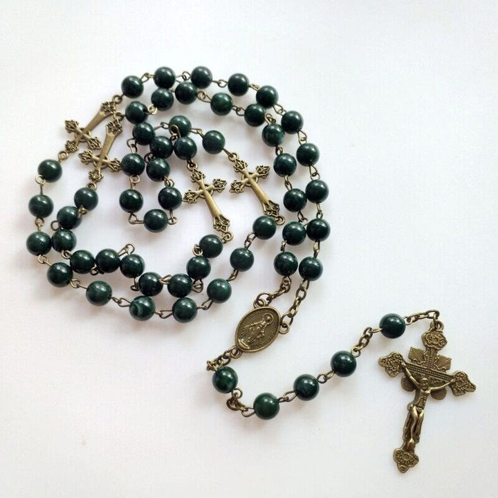 Rosario con Medalla Milagrosa y Crucifijo de 8 mm, redondo, de aleación acrílica verde y cadena. - image 2