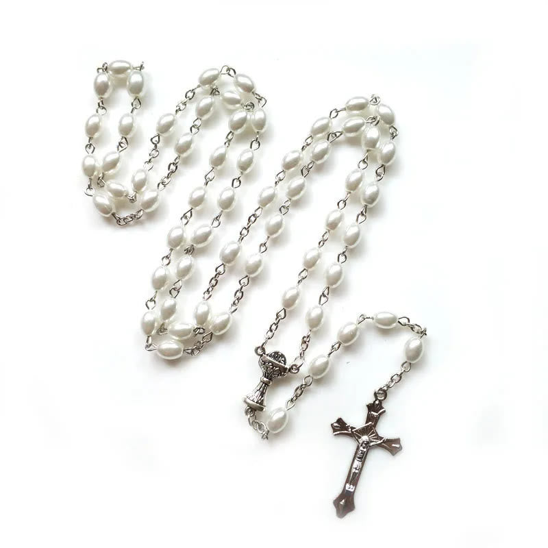 Christianartworkshop Santo Grial y Crucifijo de Rosario con Cadena de Aleación de Perlas Blancas Ovaladas de 6*8 mm - image 1