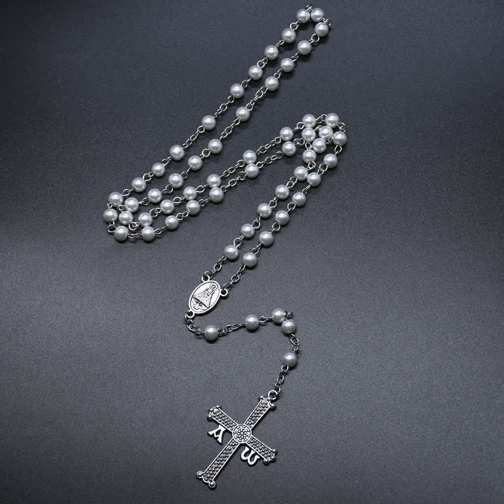 Christianartworkshop Rosario con medalla y cruz de San Juan del Valle, de 6 mm de diámetro, de aleación de vidrio blanco y cadena redonda. - image 2