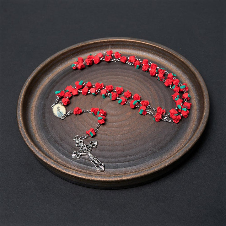 Rosario cristiano con cuentas en forma de rosa y oración a la Virgen María - image 1