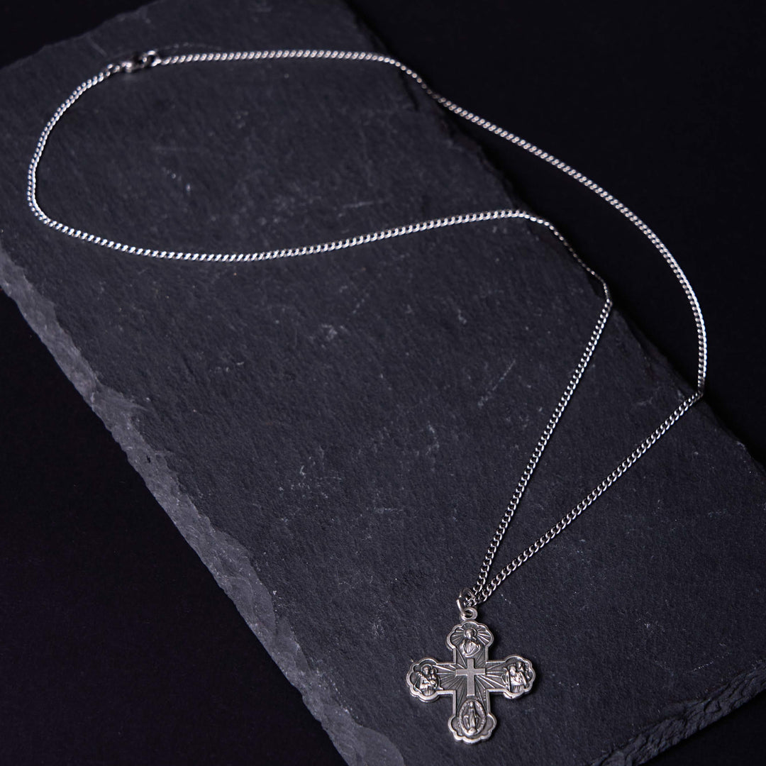 Christianartworkshop Collar con colgante de aleación de cruz de cuatro vías cinco en uno de estilo clásico de Carmelita - image 10