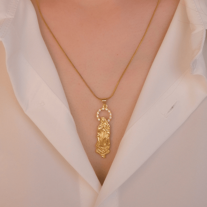 Christianartworkshop Collar con colgante de lujo de la Asunción de la Virgen María y Nuestra Señora de Guadalupe. - image 5