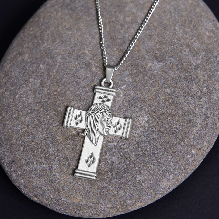 Christianartworkshop Collar con colgante de protección de la cruz con icono de Jesús de estilo retro - Cruz de Jesús - Cadena lateral - image 0