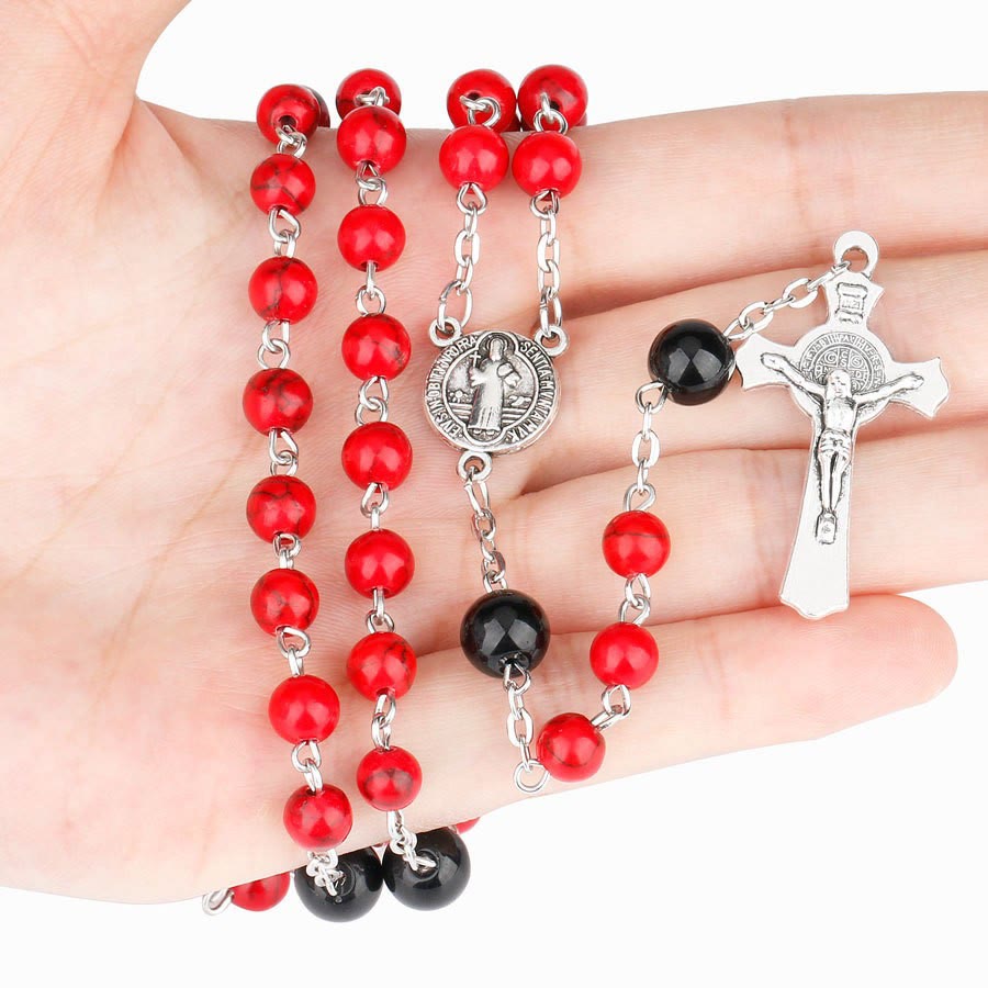 Christianartworkshop Rosario con medalla de San Benito y crucifijo de 6 mm de diámetro, cadena de aleación de turquesa roja. - image 1