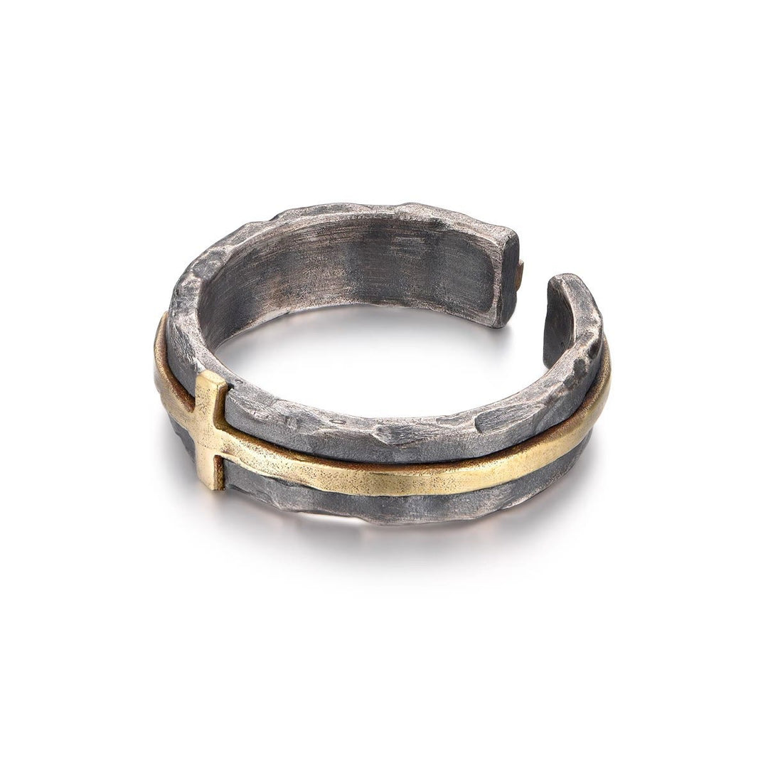 Christianartworkshop Anillo con cruz bendita de estilo clásico y elegancia rústica. - image 1