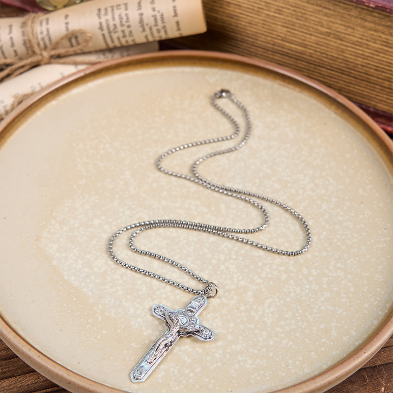 Christianartworkshop Collar con colgante de estilo retro, estilo antiguo, con crucifijo de Jesús y ángeles. - image 1