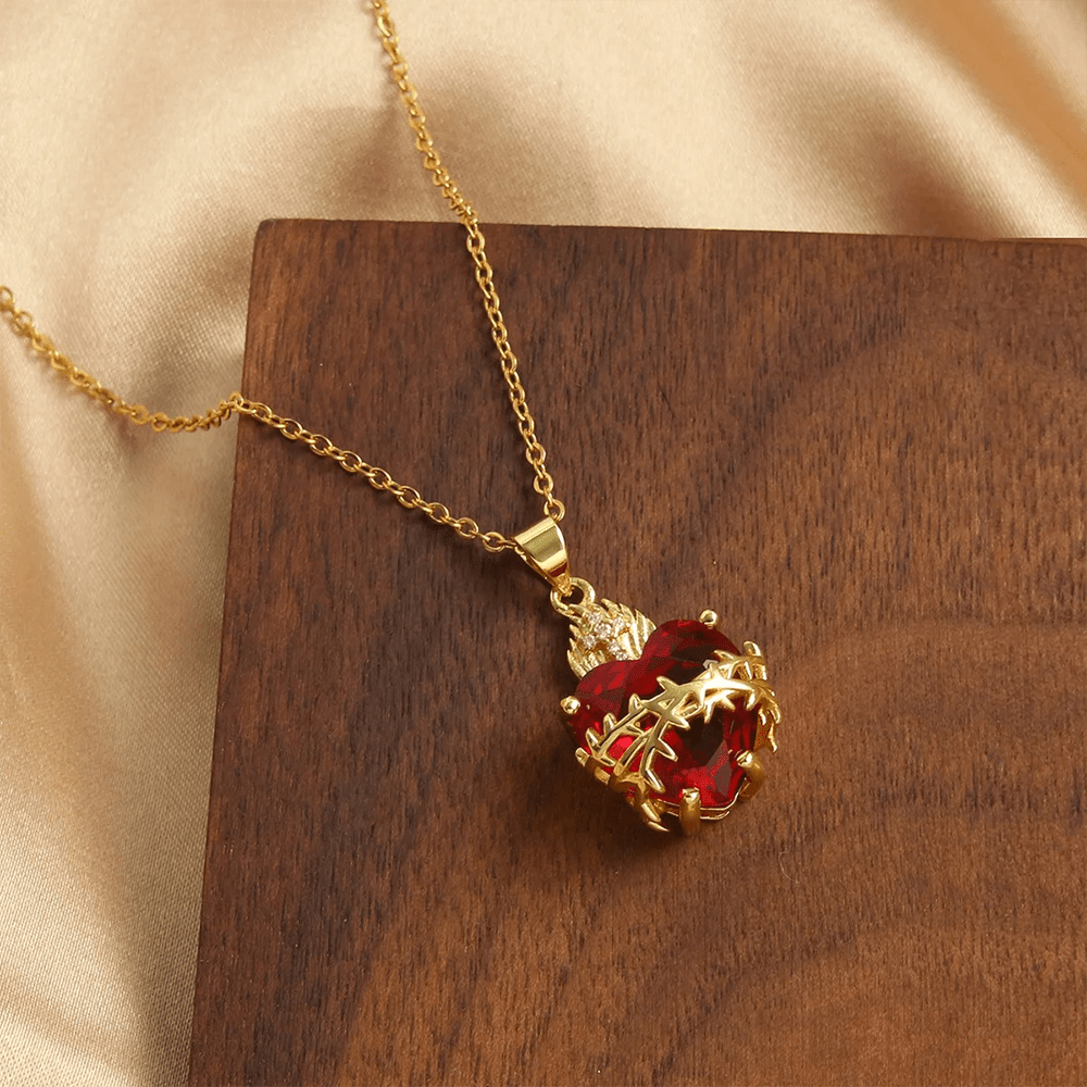 Christianartworkshop Collar con colgante del Sagrado Corazón de Jesús, elaborado con piedras preciosas rojas de estilo moderno. - Sagrado Corazón de Jesús - image 0