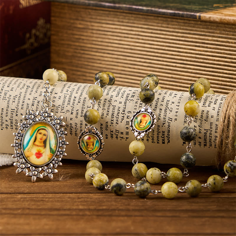 Christianartworkshop Rosario con Medalla Milagrosa y Corazón Inmaculado de Piedra Redonda de 8 mm y Cadena de Aleación Amarilla - image 1