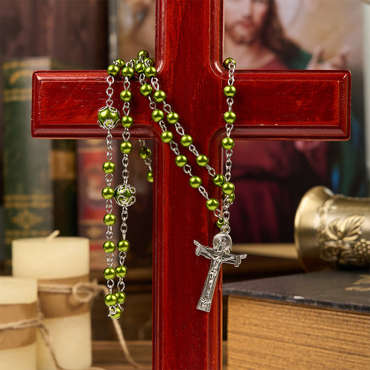 Christianartworkshop Rosario con medalla de San Benito y cruz de la Trinidad de 6 mm con cuentas florales verdes. - image 2