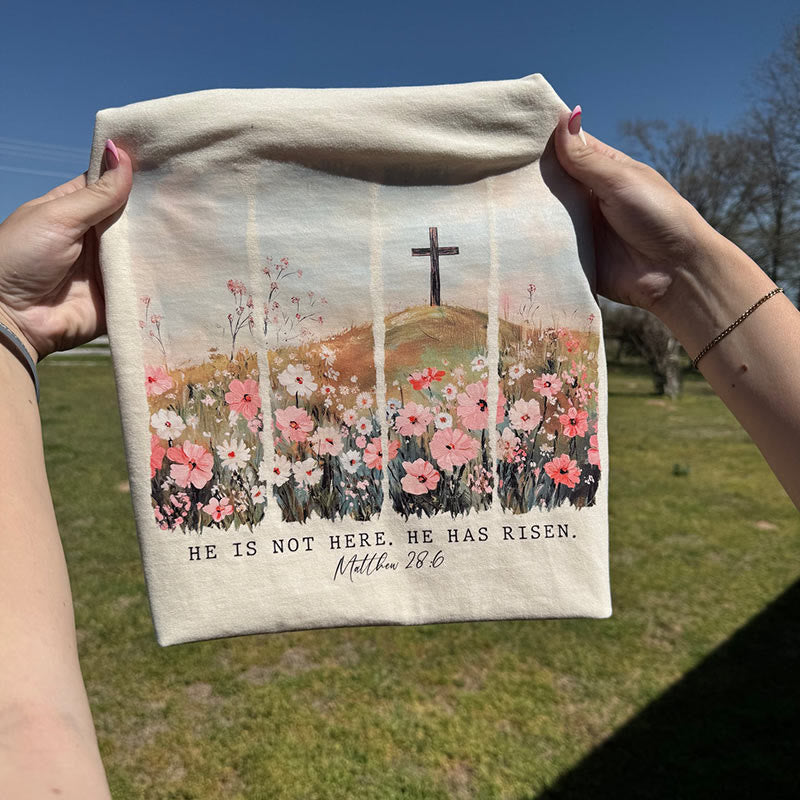Christianartworkshop Camiseta con cruz floral inspirada en la fe "Él ha resucitado" - image 1