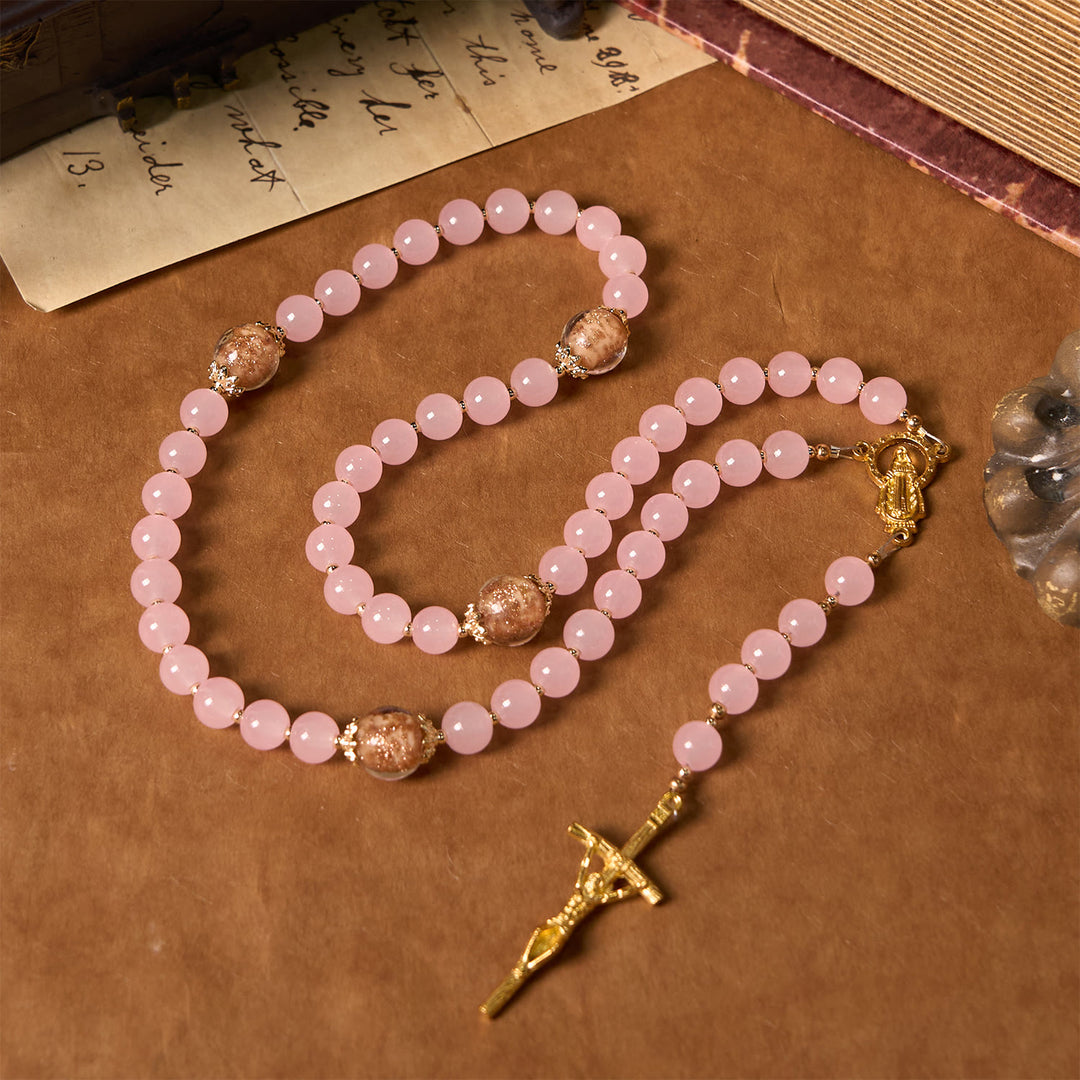 Christianartworkshop Rosario de cuentas de calcedonia rosa y porcelana dorada hechas a mano con arena dorada para la oración del Padre Nuestro. - Calcedonia rosa - image 0
