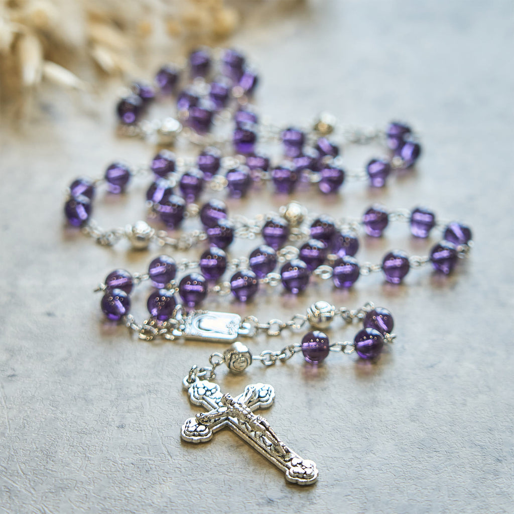 Christianartworkshop Rosario devocional con cuentas de vidrio morado transparente y rosa para el Padre Nuestro. - image 1