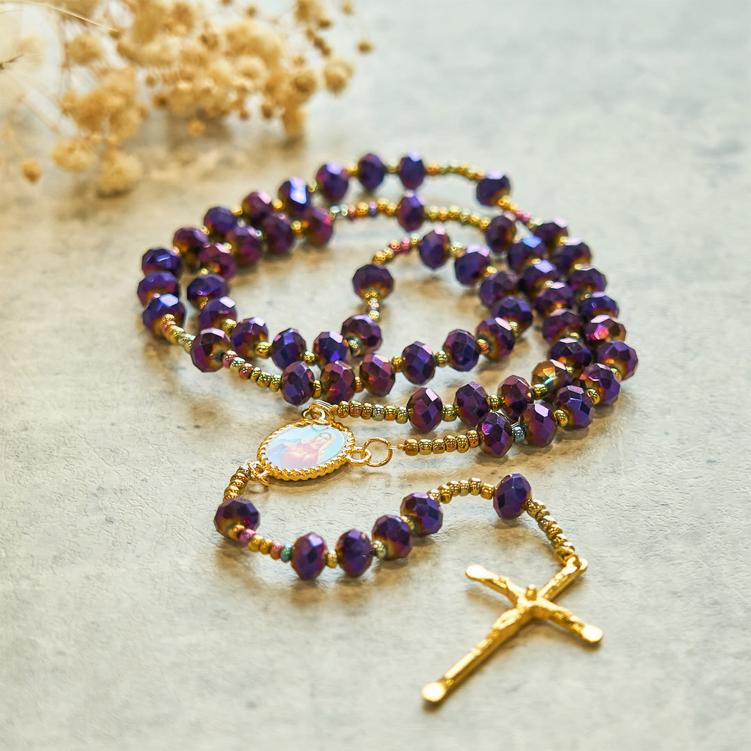 Christianartworkshop Rosario con medalla y crucifijo de Nuestra Señora, de 8 mm, con cuentas de cristal y vidrio morado. - image 4