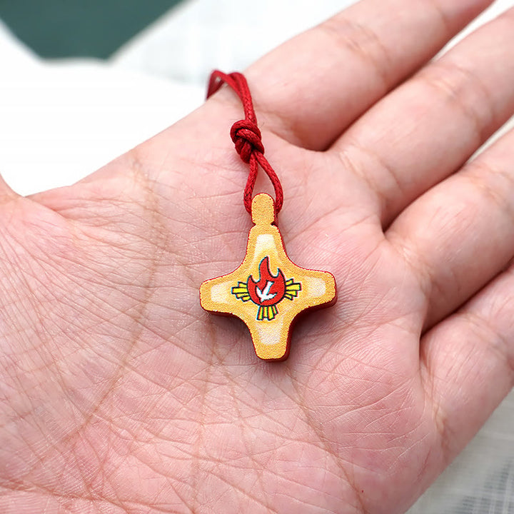 Christianartworkshop Colgante de cruz de madera del Espíritu Santo y collar con medalla esmaltada en rojo - image 1