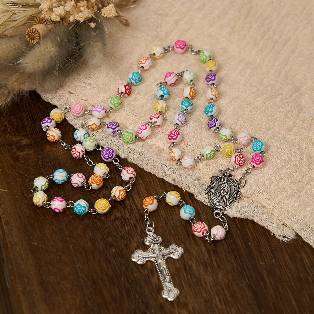 Christianartworkshop Rosario multicolor con cuentas de rosas, medalla de la Virgen María y crucifijo: Paleta Sagrada del Amor - Multicolor - image 0