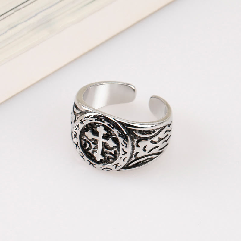 Christianartworkshop Anillo clásico de plata con cruz y elaborados diseños: Reliquia de fe hecha a mano. - Adecuado para tallas estadounidenses 6-11 - image 0