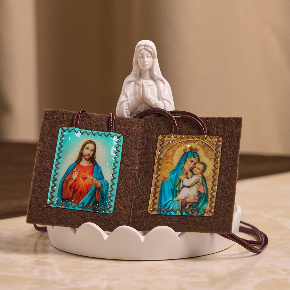 Christianartworkshop Escapulario de lana marrón bendito de Nuestra Señora del Monte Carmelo y del Sagrado Corazón: Vínculo espiritual único - image 1
