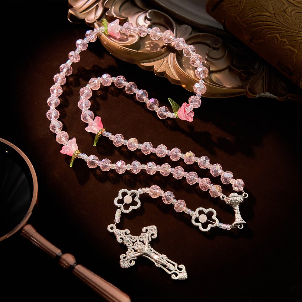 Christianartworkshop Elegante rosario de cristal rosa con cuentas de rosa en 3D, medalla de cáliz de plata y crucifijo: Abraza la gracia divina. - image 1