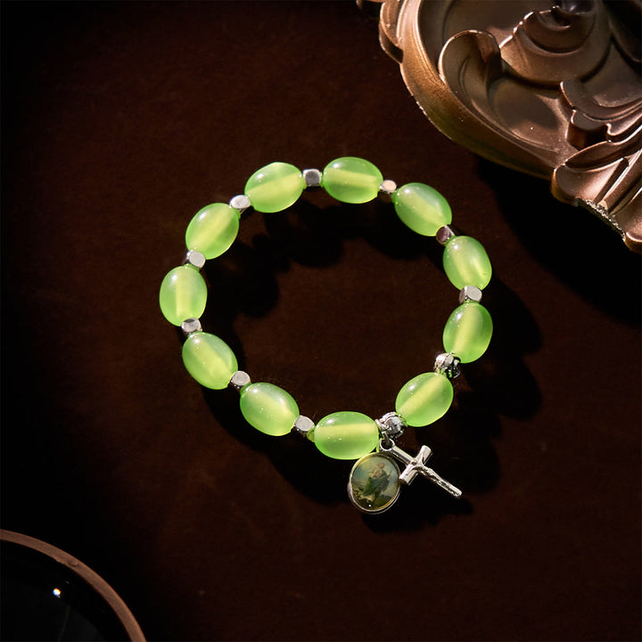 Christianartworkshop Colgante de San Judas y crucifijo, cuentas verdes transparentes, pulsera rosa - image 3