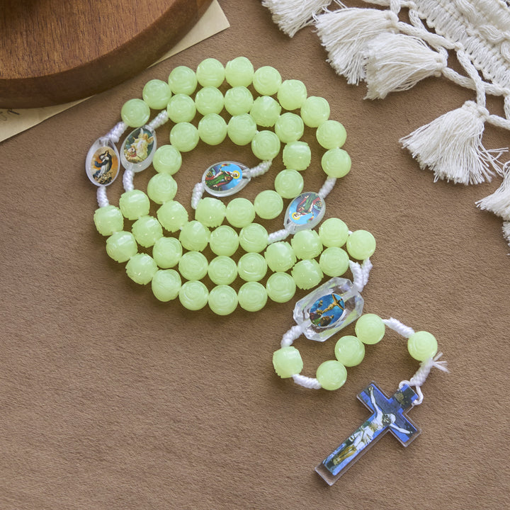 Christianartworkshop FE EN LA ORACIÓN: Rosario de cuentas verdes que brillan en la oscuridad con tarjeta de regalo. - image 2