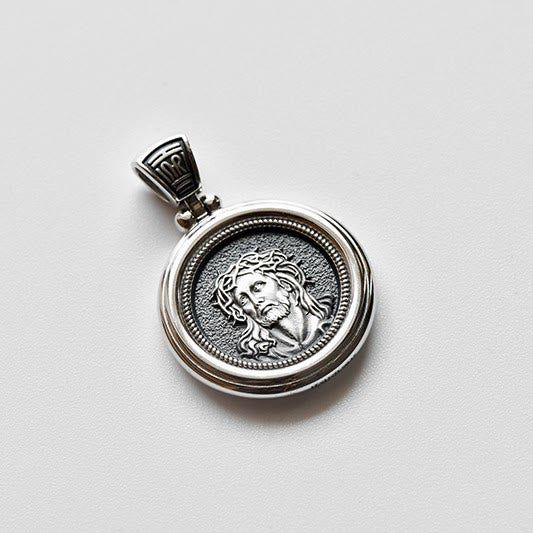 Christianartworkshop Collar con medalla de plata esterlina de doble cara con corona de espinas y Nuestra Señora de los Dolores. - image 3