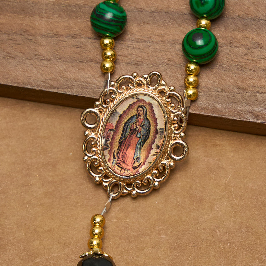 Christianartworkshop Jesús es el regalo: Rosario verde malaquita con medalla milagrosa - image 9