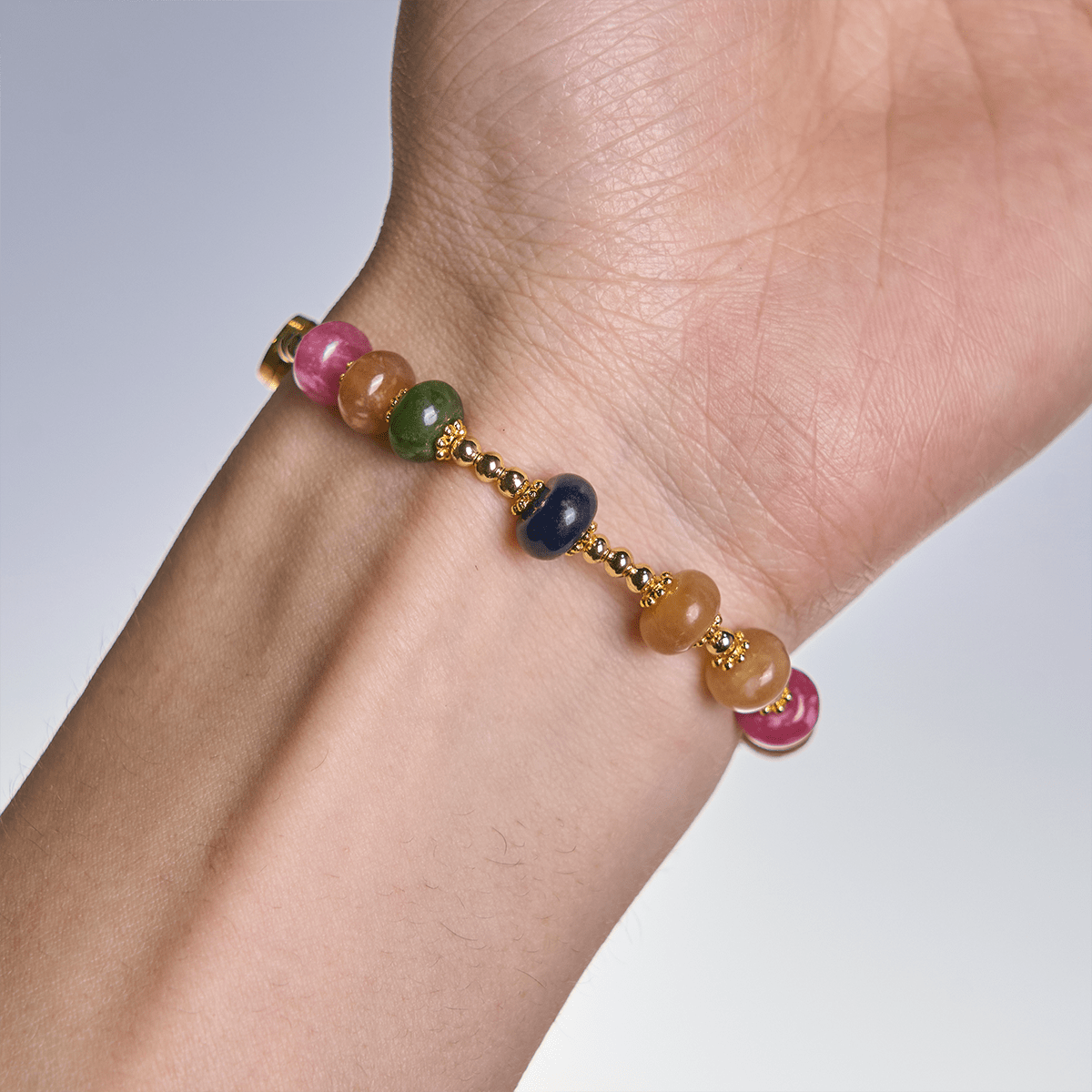Christianartworkshop Pulsera de cuentas de turmalina con ábaco, cruz y medalla milagrosa. - image 2