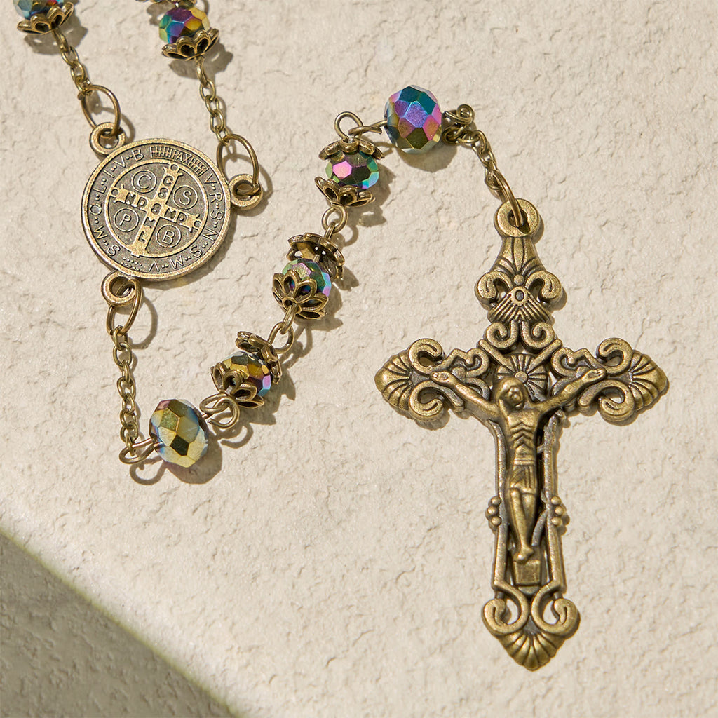 Christianartworkshop Rosario de hematita con crucifijo de bronce y amuleto de San Benito. - image 5