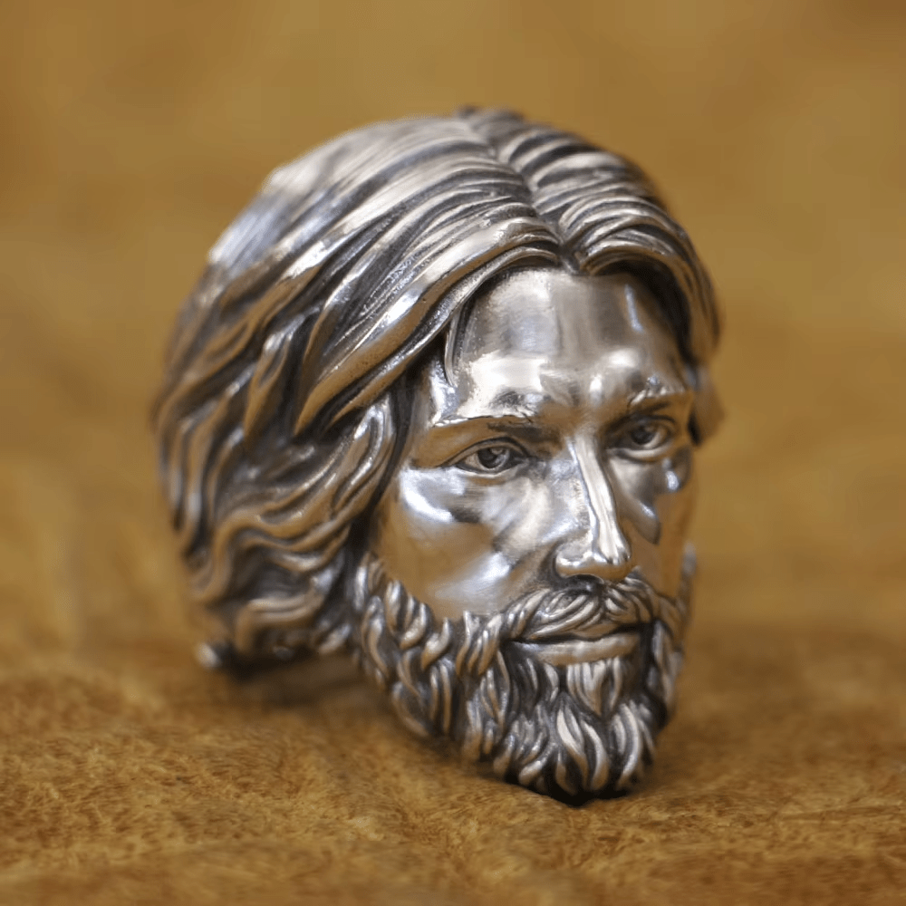 Christianartworkshop Anillo con retrato esculpido del Sagrado Jesucristo, elaborado en plata de ley 925. - US 15 - image 0