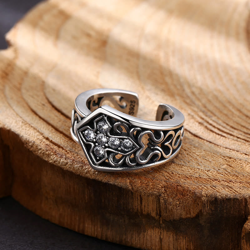 Christianartworkshop Anillo de cruz abierta de plata 925 hecho a mano con circonita: una rara fusión de artesanía y fe. - Adecuado para tallas estadounidenses 6.5-11.5 - image 0