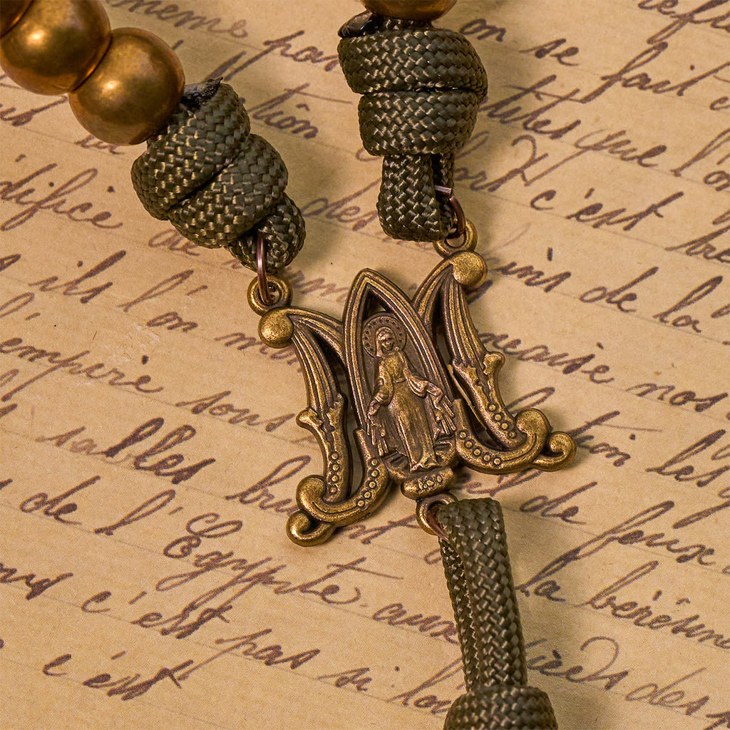 Christianartworkshop Rosario de paracord Fe Duradera con cuentas de bronce: Tradición tejida con fuerza - image 7