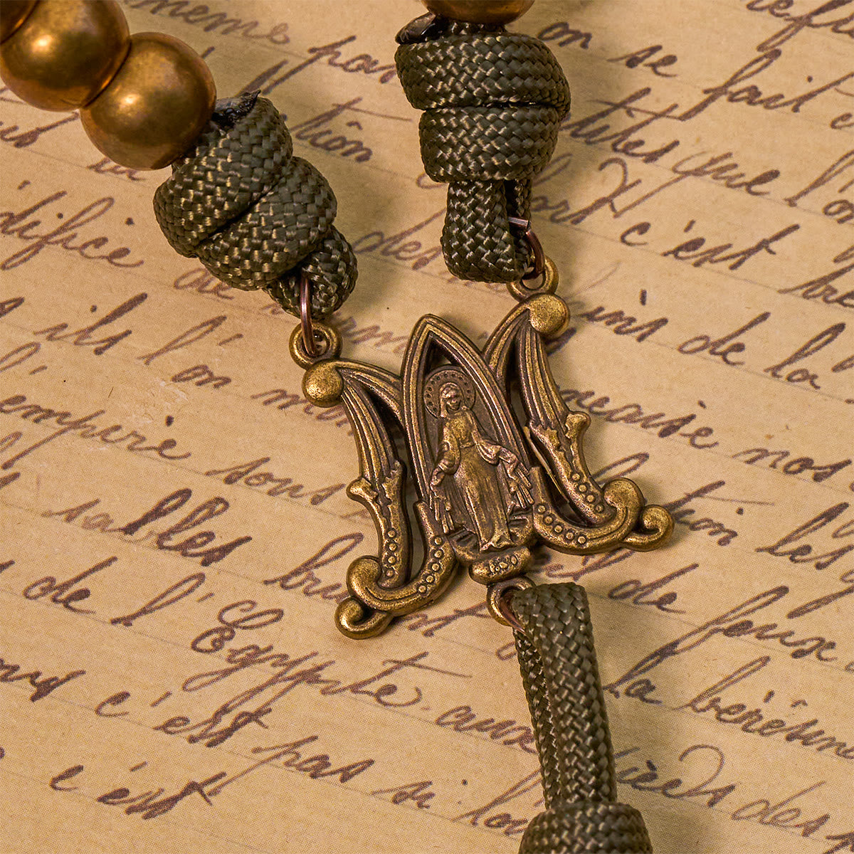 Christianartworkshop Rosario de paracord Fe Duradera con cuentas de bronce: Tradición tejida con fuerza - image 7