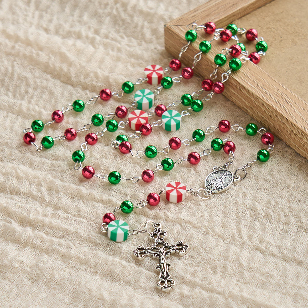 Christianartworkshop Regalo de Navidad: Rosario navideño festivo: Cuentas rojas y verdes, figuras de caramelos y crucifijo. - image 8