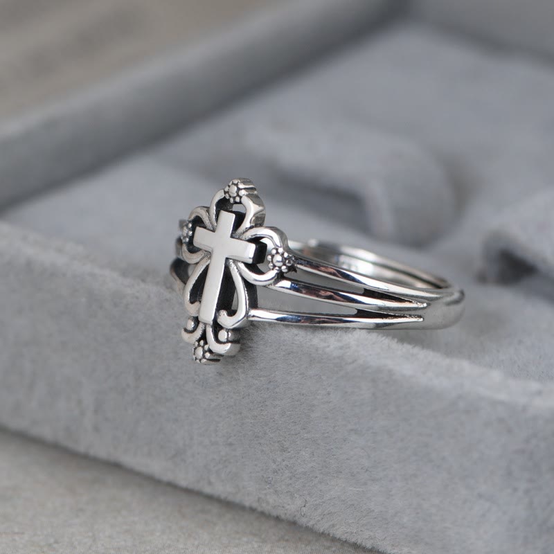 Anillo de plata de ley con cruz ornamentada de estilo catedral y volutas florales de Christianartworkshop - image 3