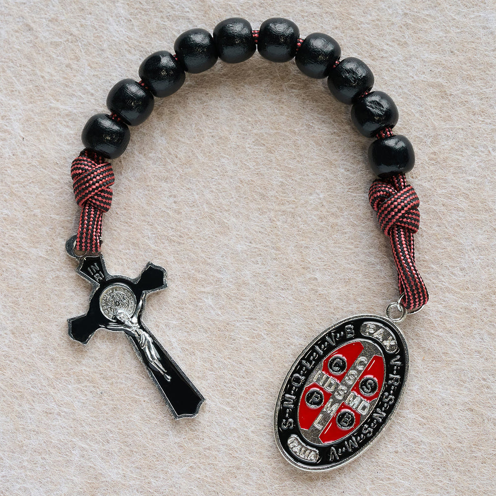 Christianartworkshop Rosario de bolsillo Faith Defender de paracord con San Benito: Escudo de Cristo - image 1