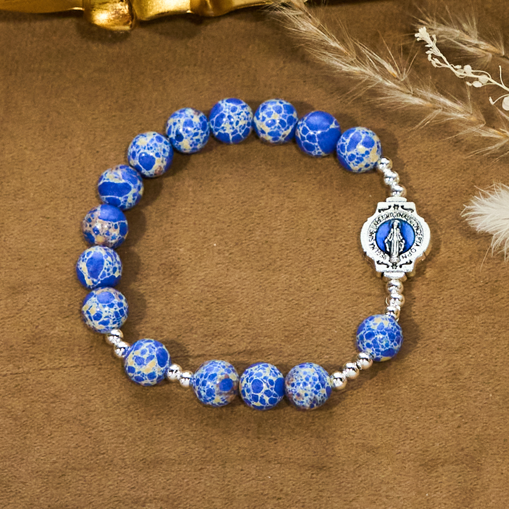 Christianartworkshop Pulsera Mariana de Piedra Imperial Azul: Un símbolo de oración y paz. - image 3