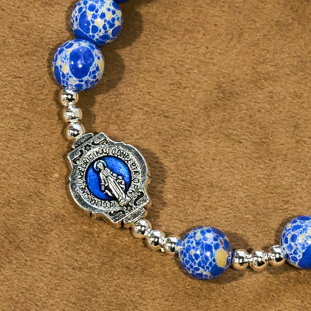 Christianartworkshop Pulsera Mariana de Piedra Imperial Azul: Un símbolo de oración y paz. - image 1