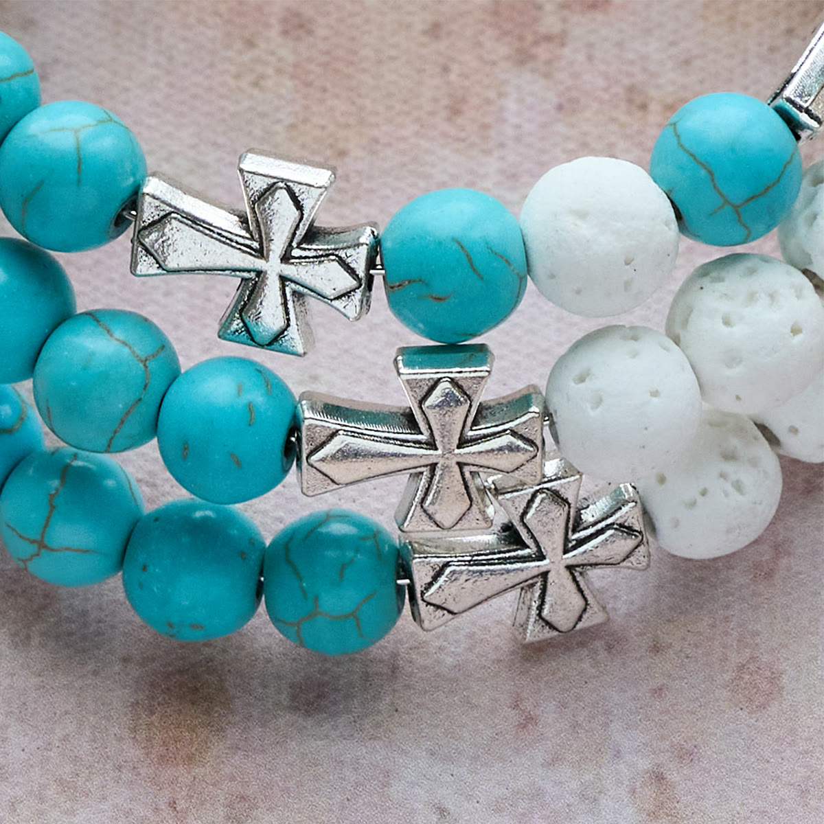 Christianartworkshop Pulsera de rosario de yeso y turquesa: Devoción y calma celestial - image 4