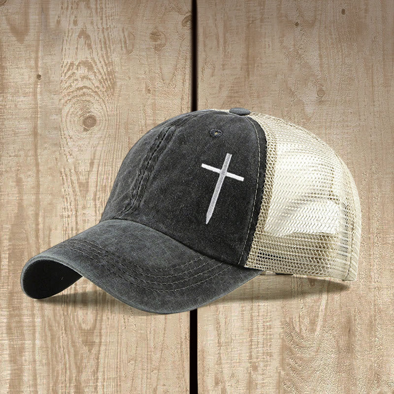 Christianartworkshop Gorra de camionero con cruz bordada: Estilo lleno de fe y declaración espiritual. - Negro - image 0
