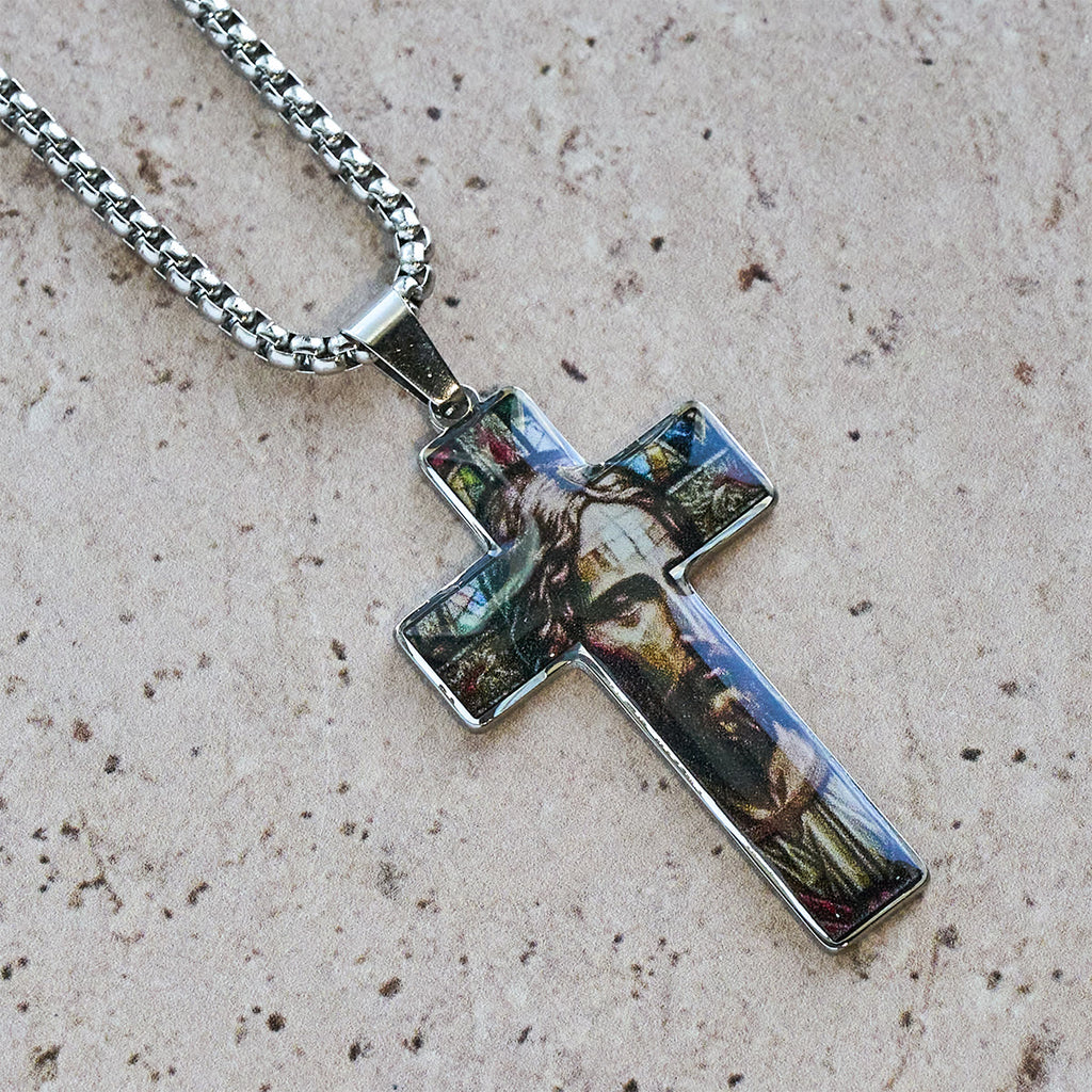 Christianartworkshop Collar con cruz de vidriera: una fe artística cerca del corazón. - image 4