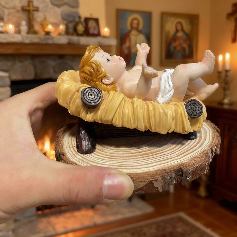Christianartworkshop Adorno del Trío Infantil del Nacimiento: Figuras de pesebre pintadas a mano para altares domésticos - Grande (Base no incluida) - image 1