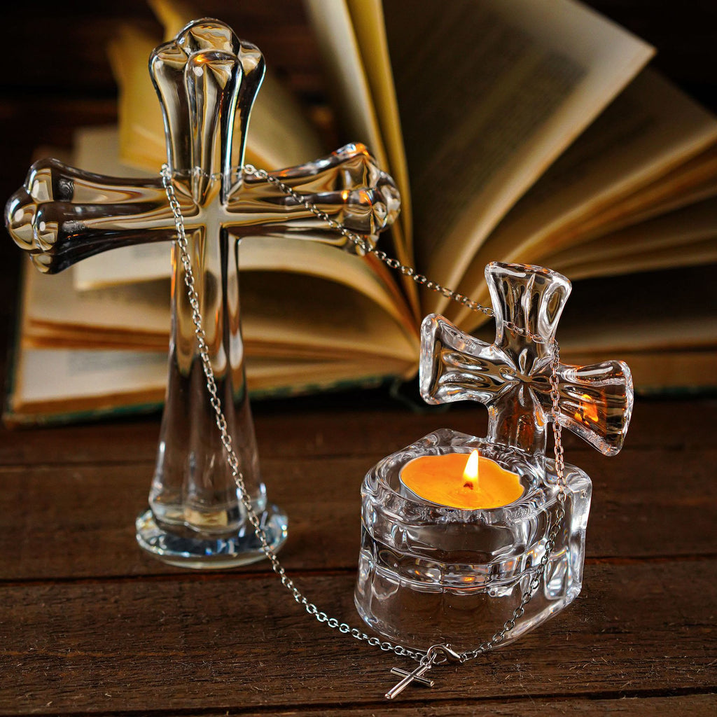 Christianartworkshop Candelabro de cristal con forma de cruz: Un resplandor de oración para el hogar y el altar. - image 2