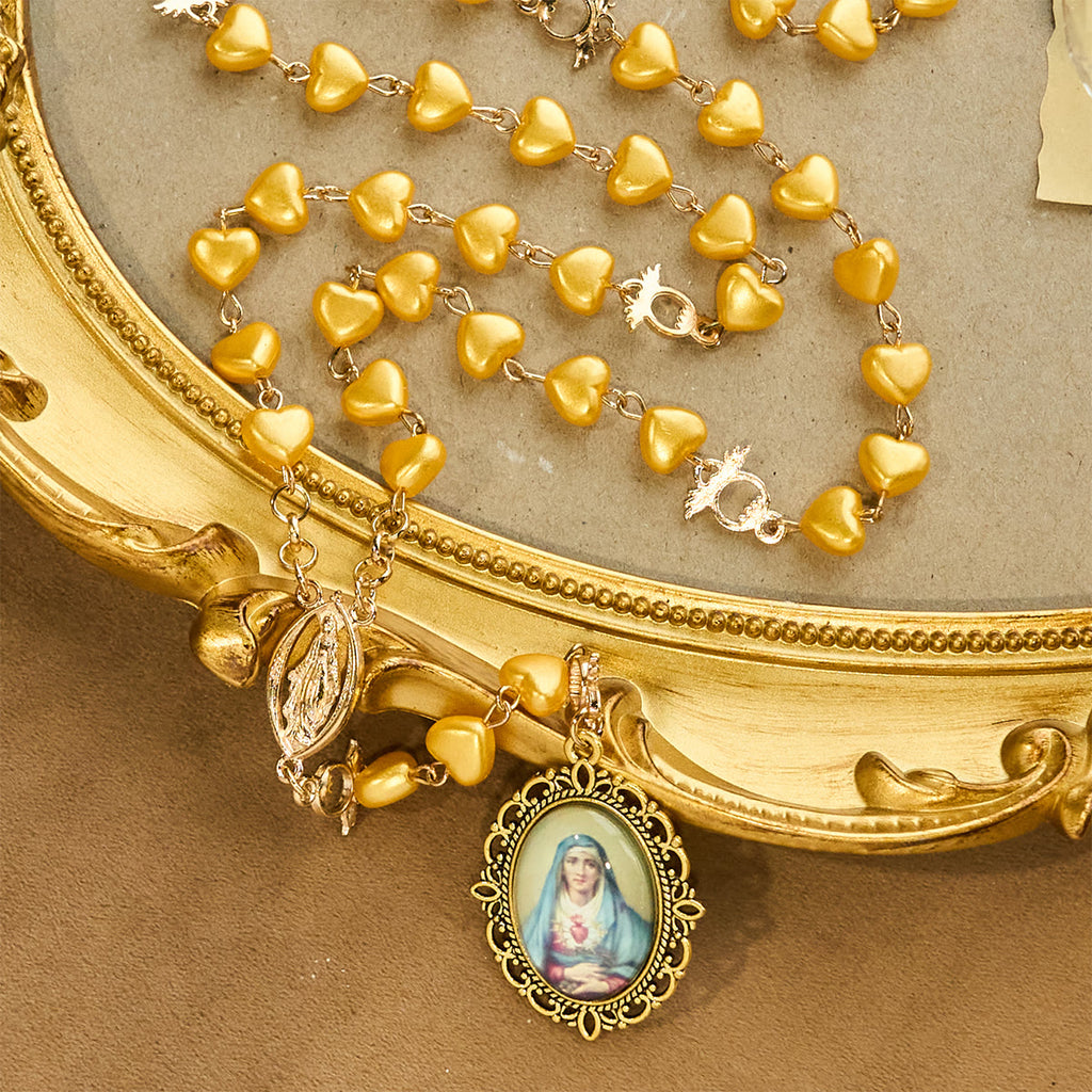 Christianartworkshop Rosario y pulsera de cuentas en forma de corazón amarillo: Compañero tierno de la gracia diaria. - image 4