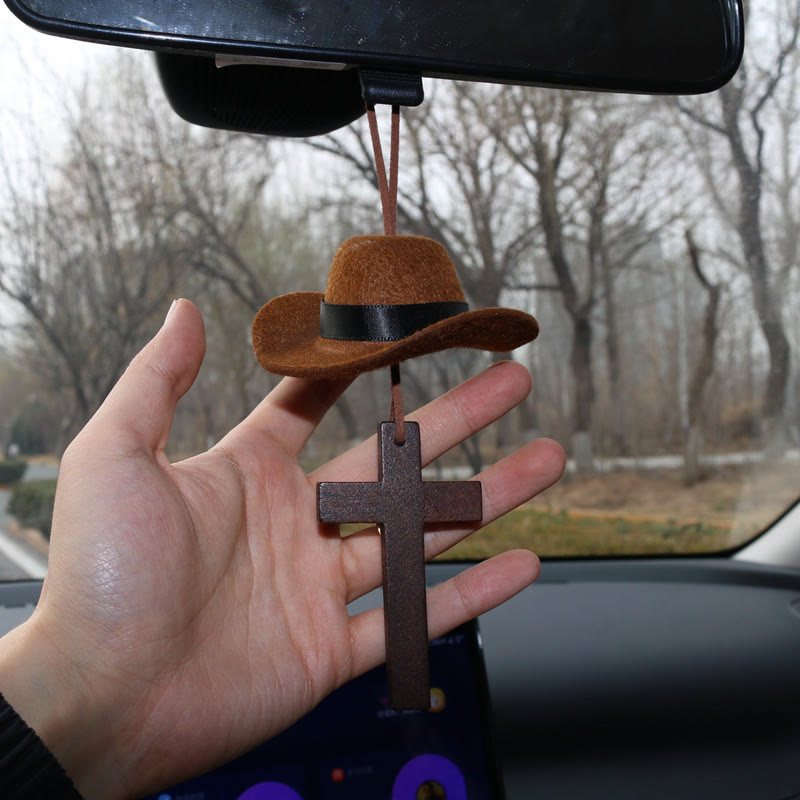 Christianartworkshop Colgante para coche con sombrero de vaquero y cruz: Fe inquebrantable para el camino abierto. - Cruz de madera - Marrón - Sin cuentas - image 0